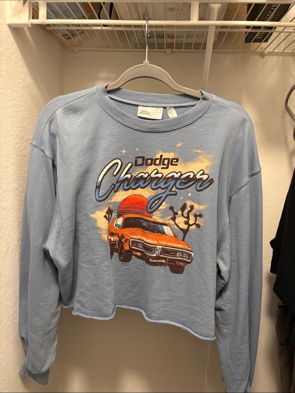 Dodge Charger Graphic Cropped Sweatshirt - Light Blue